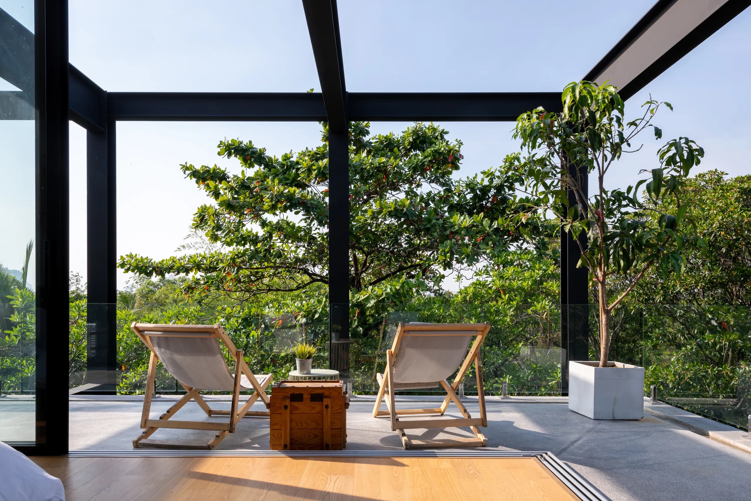 Steel House, gallery view 10